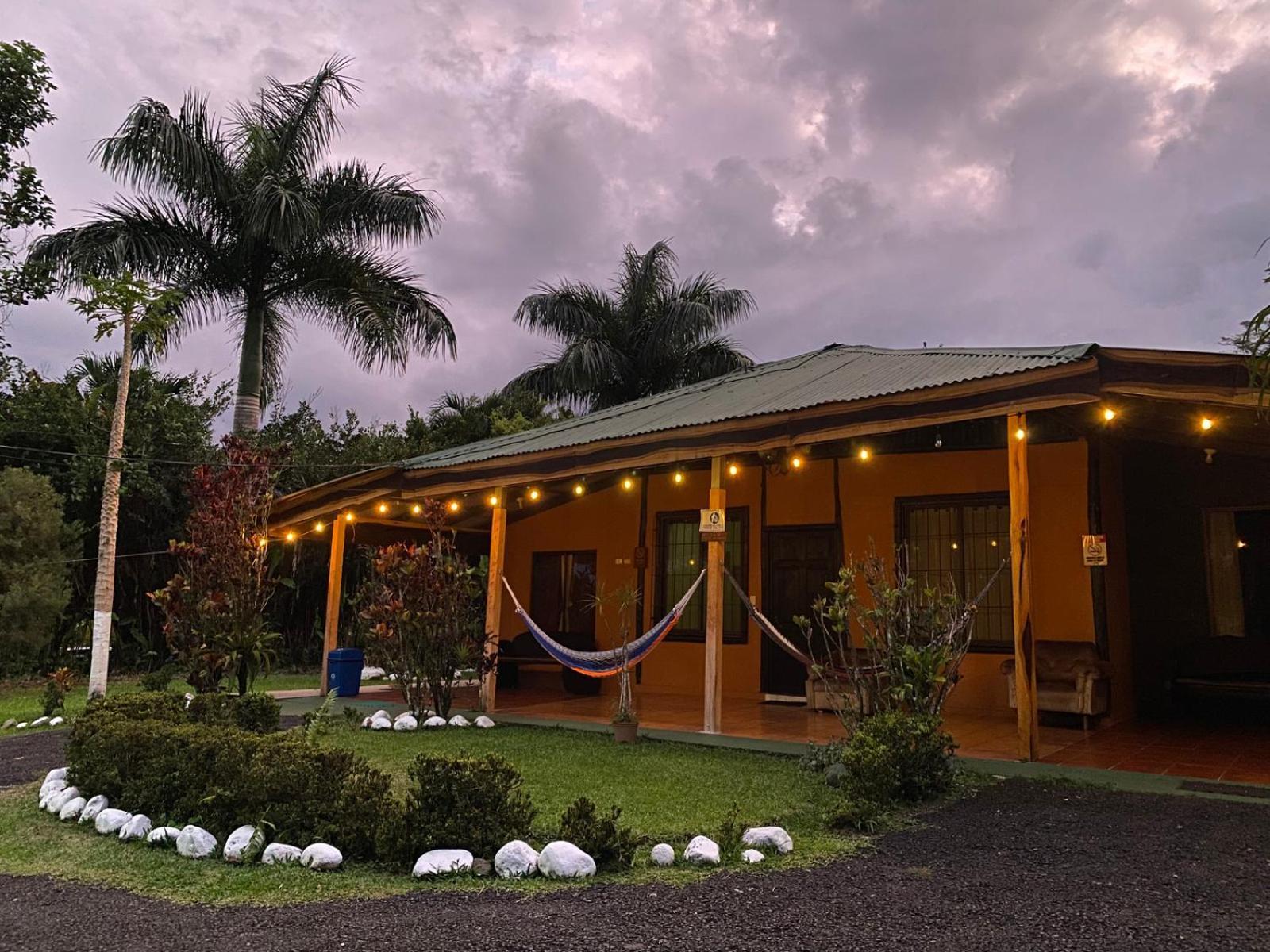 Cabanas Rio Escondido En La Fortuna Ngoại thất bức ảnh